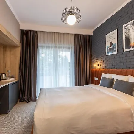 Hotel Upperhouse & Brasov