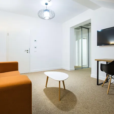 Hotel Upperhouse Suites&more