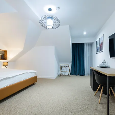 Upperhouse Suites&more Hotel Braşov