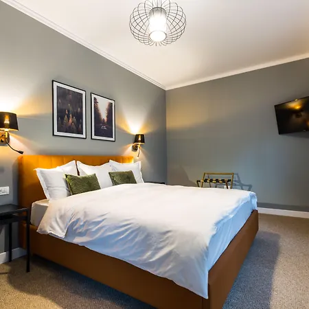 Hotel Upperhouse Suites&more