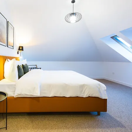 Upperhouse Suites&more