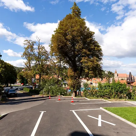 Upperhouse Suites&more Hotel