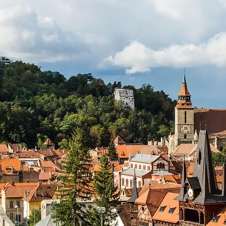 Hotell Upperhouse & Braşov