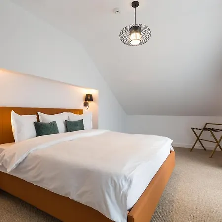 Hotel Upperhouse & Brasov