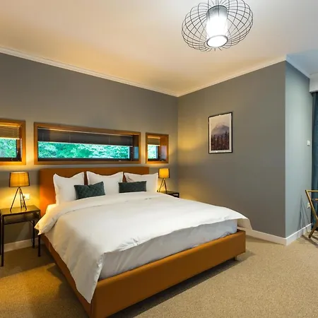Hotel Upperhouse & 3*