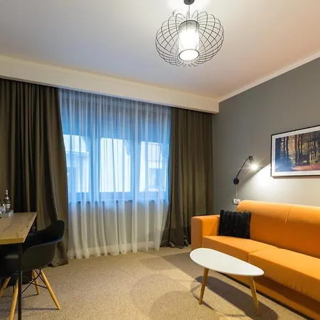 Upperhouse & Brasov