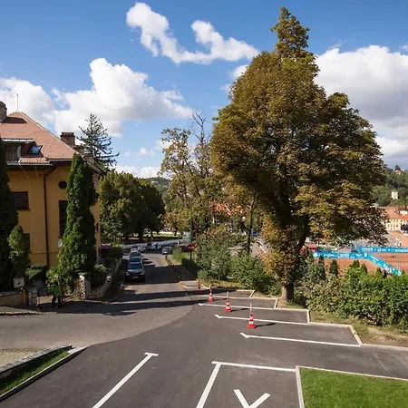 Hotel Upperhouse & Brasov