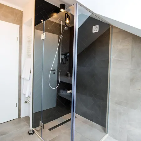 Upperhouse & Hotel Brasov