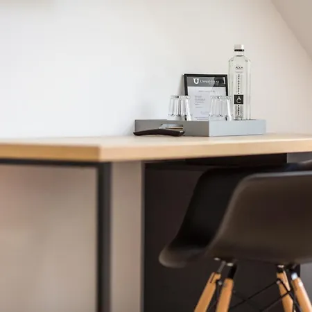 호텔 Upperhouse & 3*