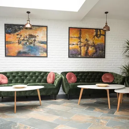 Upperhouse & Hotel Brasov