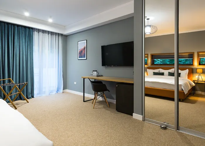 Hotell Upperhouse & Braşov