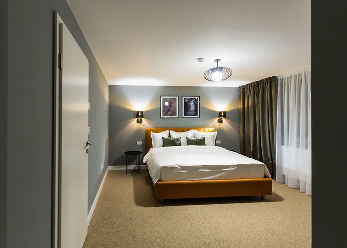 Upperhouse & Hotell Braşov