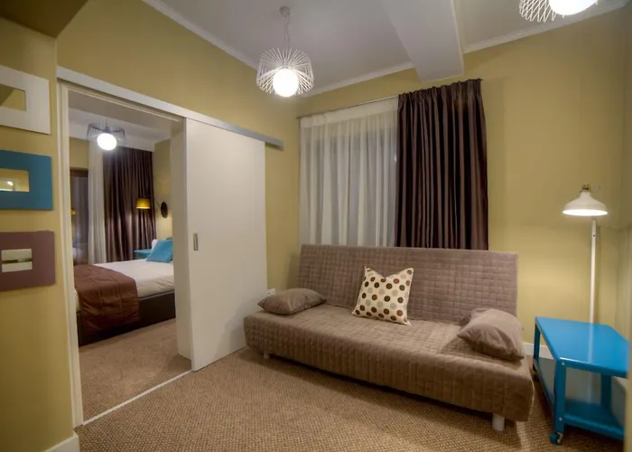 Upperhouse & Szálloda 3*