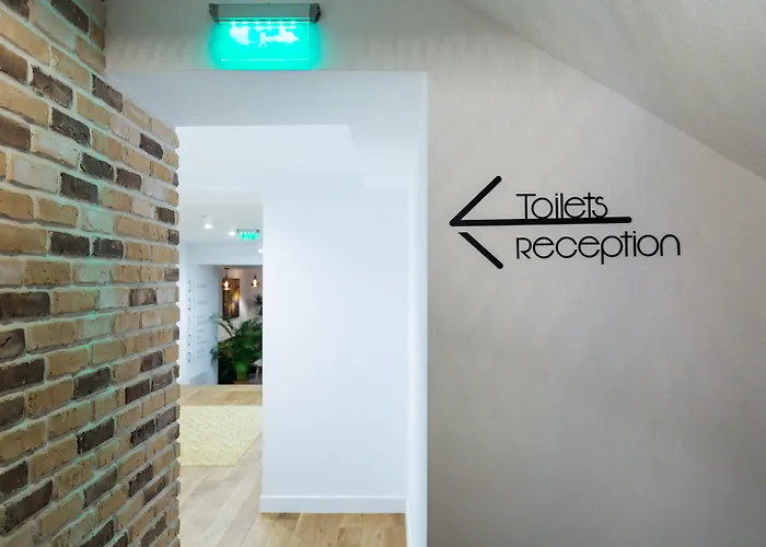 Upperhouse & Hotell Braşov