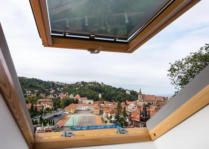 Upperhouse & 3* Braşov