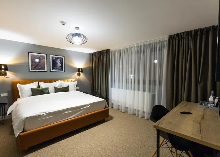 Upperhouse & Hotell Braşov