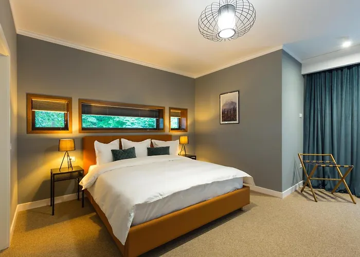 Hotell Upperhouse & 3*