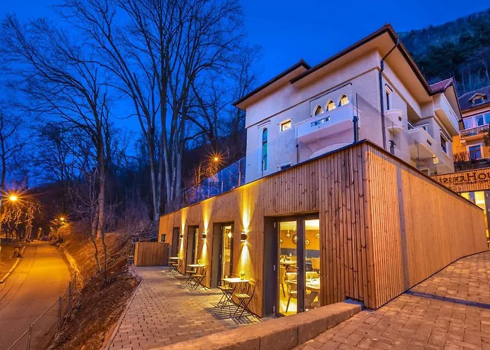 Upperhouse & Hotell Braşov